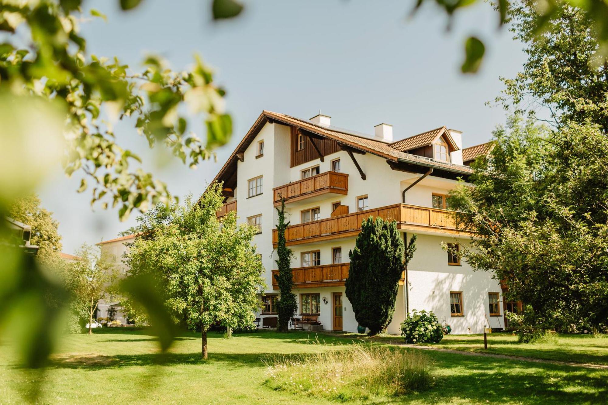 Appartementhaus Achmannhof บาดฟึสซิง ภายนอก รูปภาพ